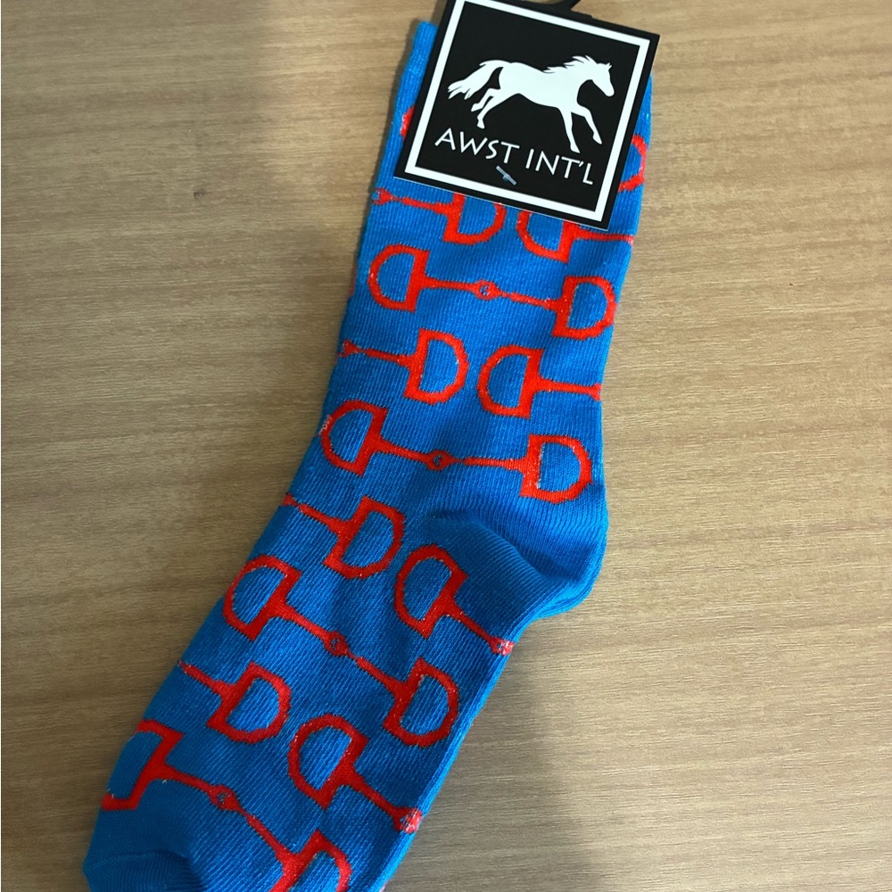 AWST INTL Women’s equestrian themed crew socks
Many snaffle bits size 9–11 NWT